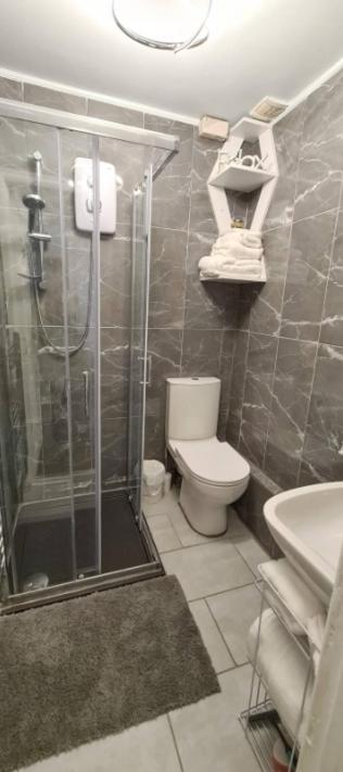 Entire 2 Bed Flat On 3Rd Floor Near City Centre & Stadium Κάρντιφ Εξωτερικό φωτογραφία