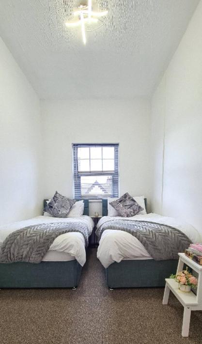Entire 2 Bed Flat On 3Rd Floor Near City Centre & Stadium Κάρντιφ Εξωτερικό φωτογραφία